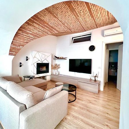 L'Arco Sul Lago • Gold Apartment Castro  Экстерьер фото