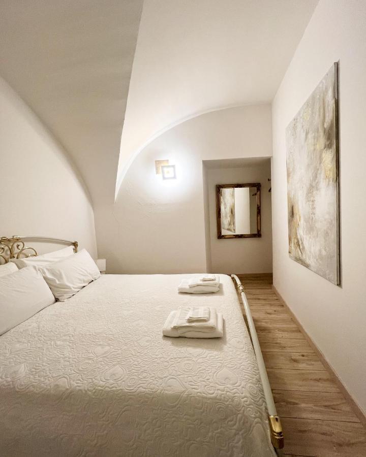 L'Arco Sul Lago • Gold Apartment Castro  Экстерьер фото