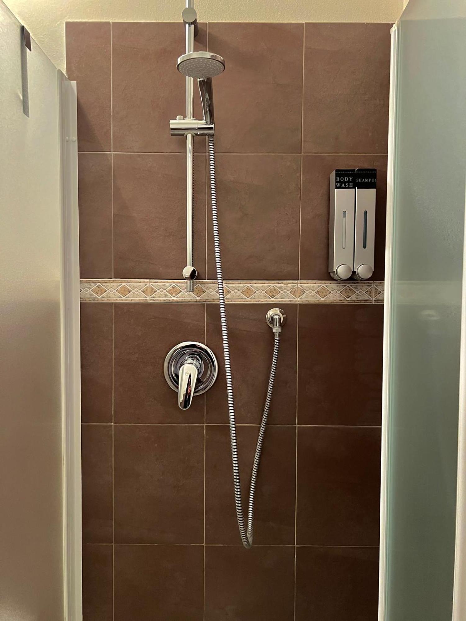L'Arco Sul Lago • Gold Apartment Castro  Экстерьер фото