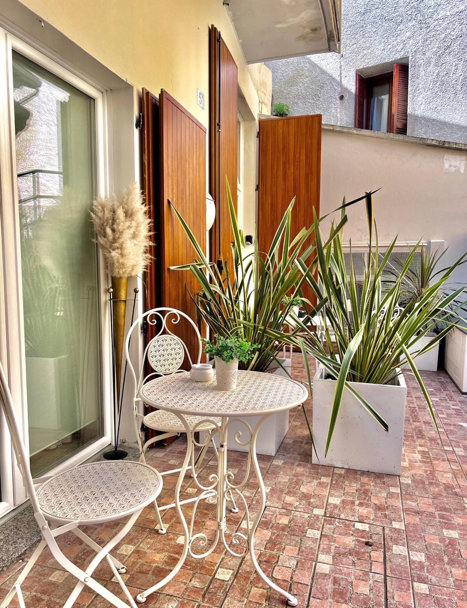 L'Arco Sul Lago • Gold Apartment Castro  Экстерьер фото
